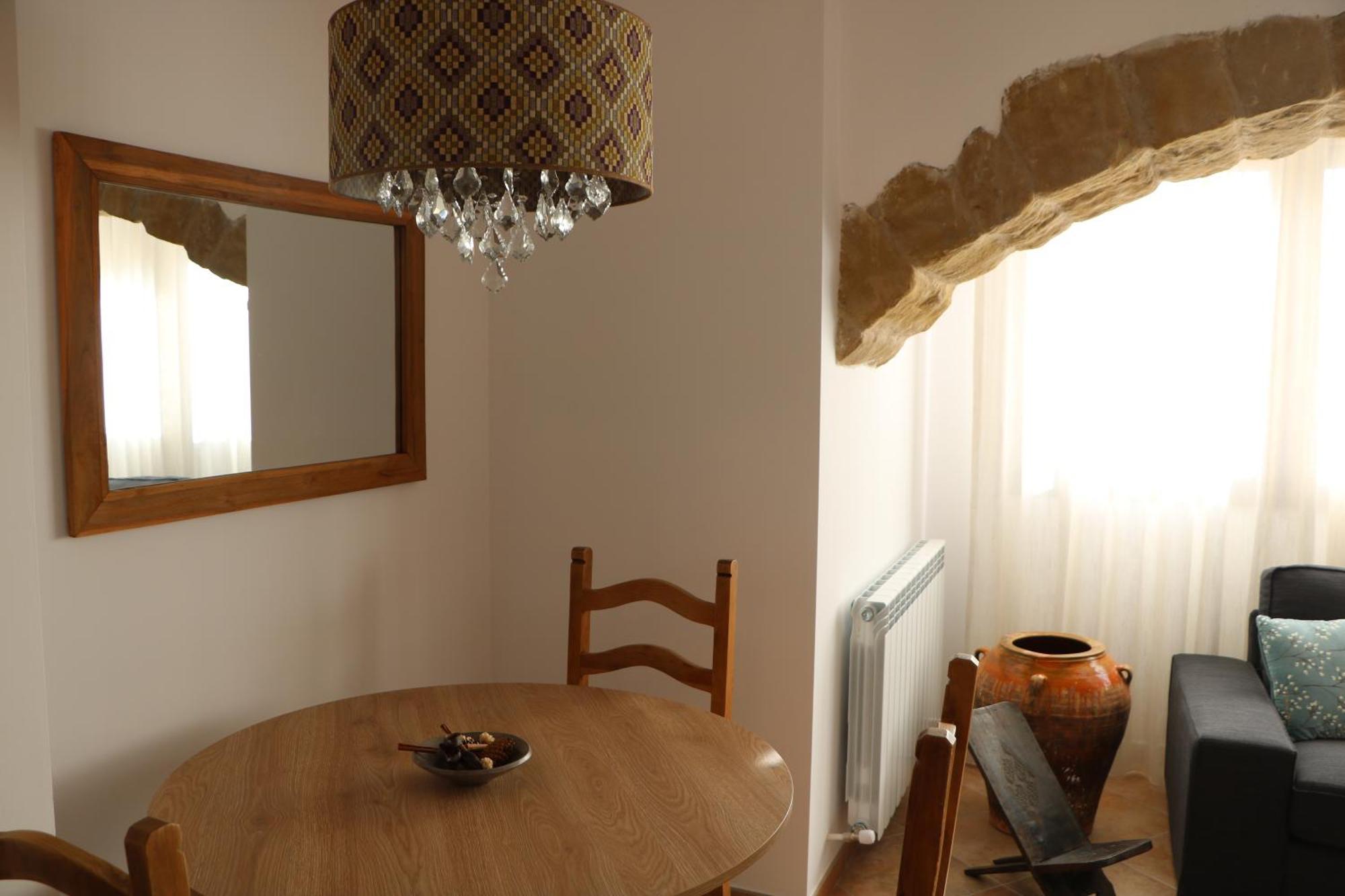 Adahuesca Apartamento Rosellas, Cerca De Alquezar, En Sierra De Guara מראה חיצוני תמונה